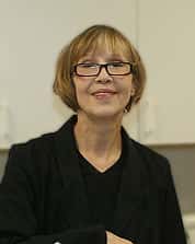 Come and meet Dr. Debra Alavi, well-qualified orthodontist in Bolingbrook, IL. Dr. Debra Alavi in Bolingbrook, IL